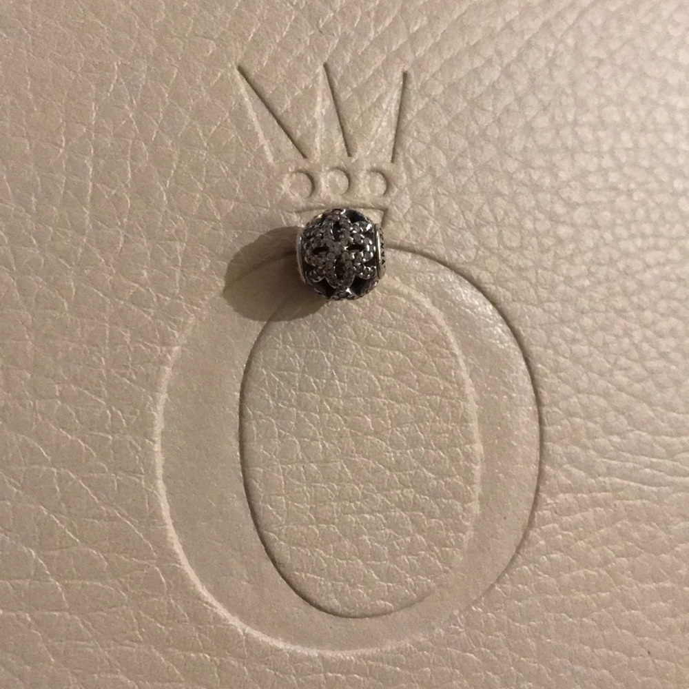 Pandora ESSENCE Appreciation Charm